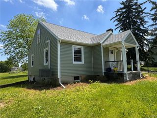 1932 Farmersville Road, Bethlehem Twp, PA 18020