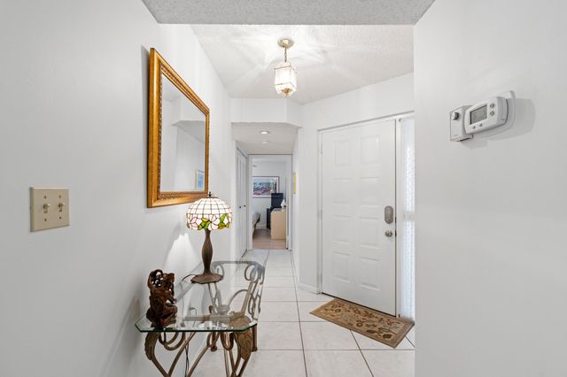 106 Half Moon Circle B1, Hypoluxo, FL 33462
