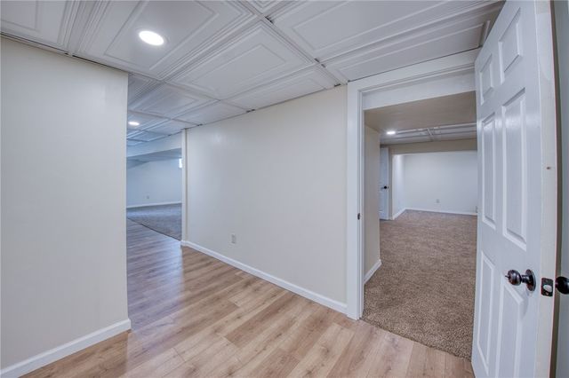 275 Twin Lakes Rd, Unity Twp, PA 15650