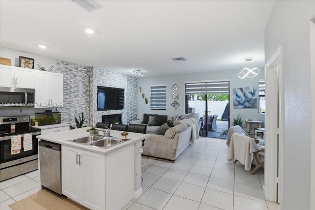 3378 W 112th Street, Hialeah, FL 33018