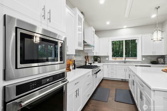 18817 175th Place SE, Renton, WA 98058