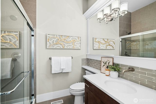 18817 175th Place SE, Renton, WA 98058
