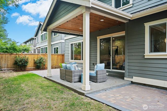 18817 175th Place SE, Renton, WA 98058