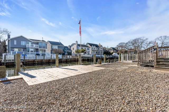 2116 Glenwood Drive, Point Pleasant, NJ 08742