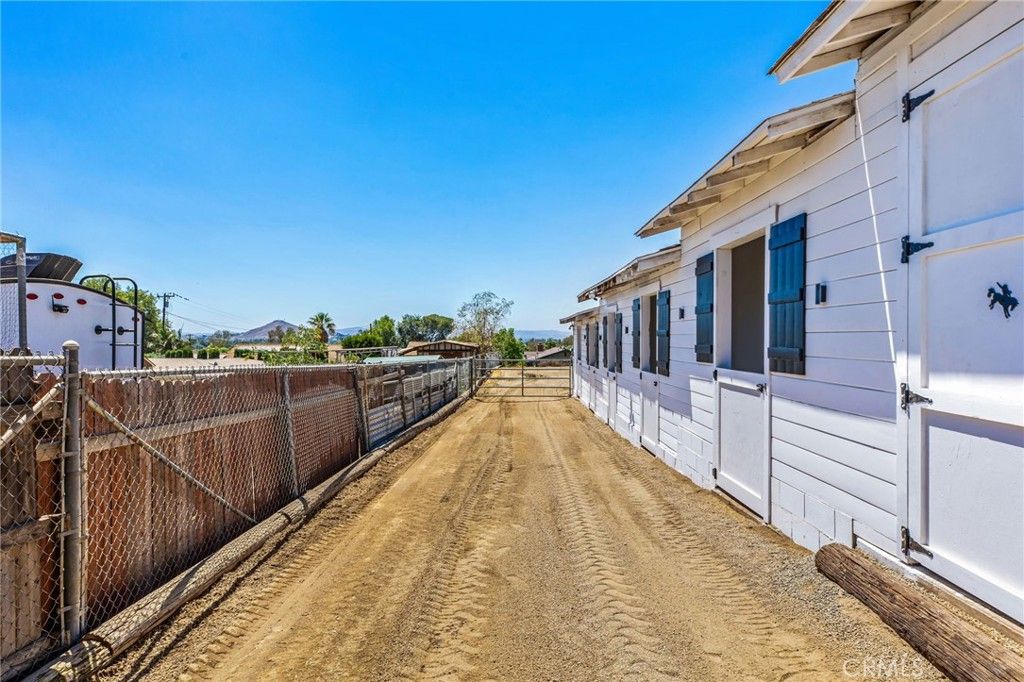 Image 46 of property listing at 4430 Crestview, Norco, CA 92860