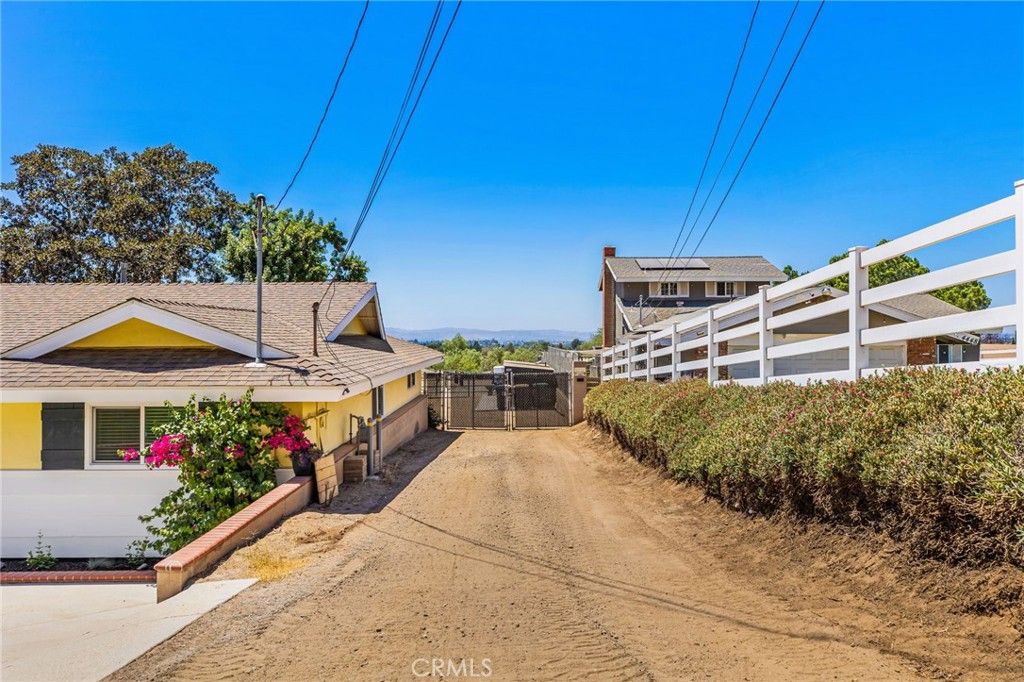 Image 6 of property listing at 4430 Crestview, Norco, CA 92860