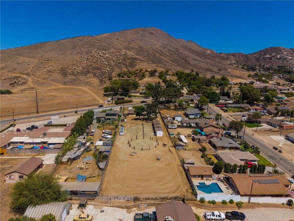 Image 64 of property listing at 4430 Crestview, Norco, CA 92860
