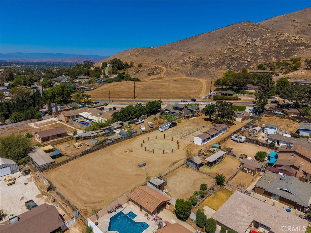 Image 65 of property listing at 4430 Crestview, Norco, CA 92860