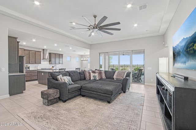 18559 W HIDDENVIEW Drive, Goodyear, AZ 85338