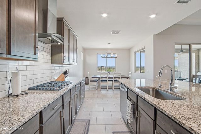 18559 W HIDDENVIEW Drive, Goodyear, AZ 85338