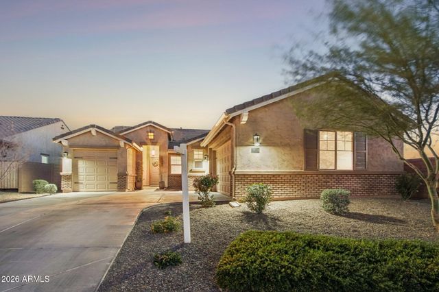 18559 W HIDDENVIEW Drive, Goodyear, AZ 85338