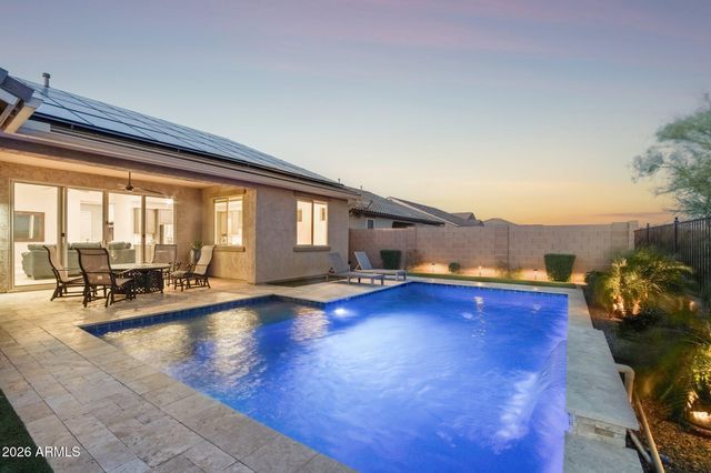 18559 W HIDDENVIEW Drive, Goodyear, AZ 85338