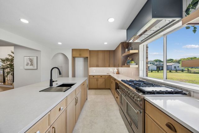 1260 Stacy Road, Fairview, TX 75069