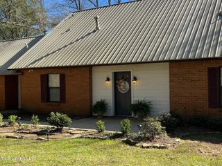 203 Pauline Drive, Raymond, MS 39154