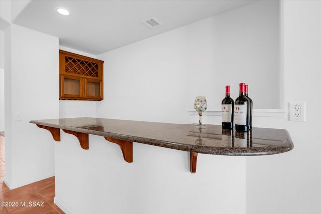 62276 E Sand Crest Drive, Tucson, AZ 85739