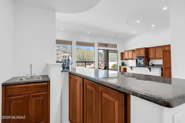 62276 E Sand Crest Drive, Tucson, AZ 85739