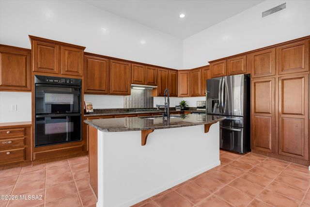 62276 E Sand Crest Drive, Tucson, AZ 85739