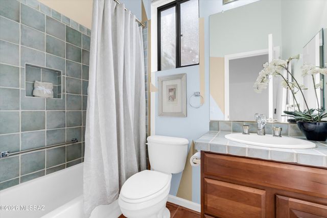 62276 E Sand Crest Drive, Tucson, AZ 85739