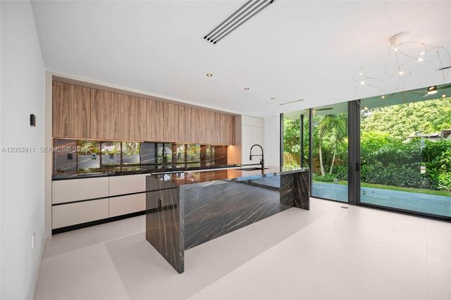 3310 Elizabeth Street, Miami, FL 33133