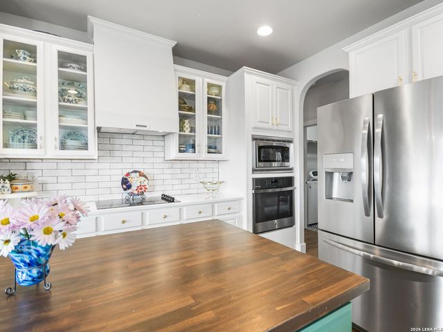 9418 Conbar, Helotes, TX 78023