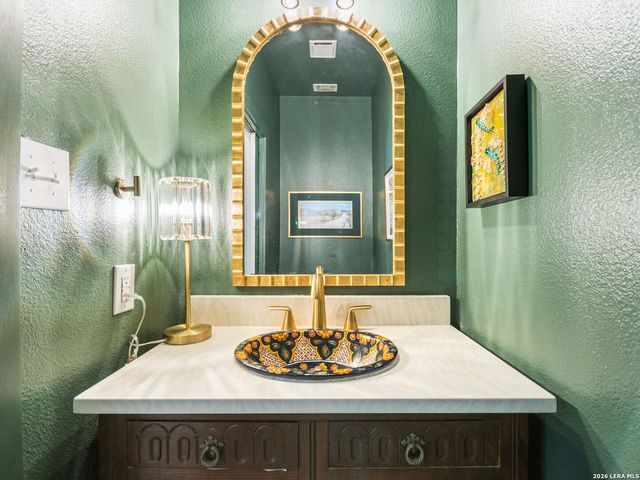 9418 Conbar, Helotes, TX 78023