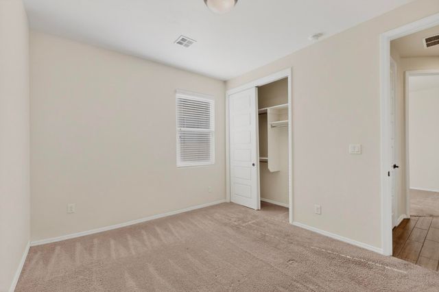 294 Adeline Avenue SW, Los Lunas, NM 87031