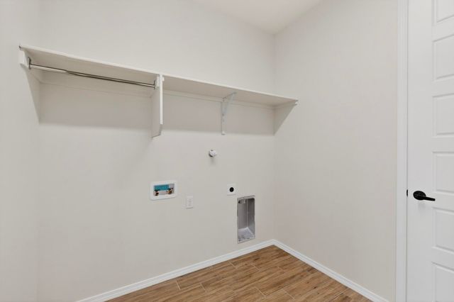 294 Adeline Avenue SW, Los Lunas, NM 87031