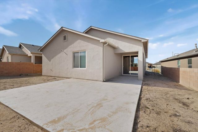 294 Adeline Avenue SW, Los Lunas, NM 87031