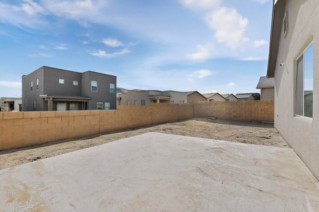 294 Adeline Avenue SW, Los Lunas, NM 87031