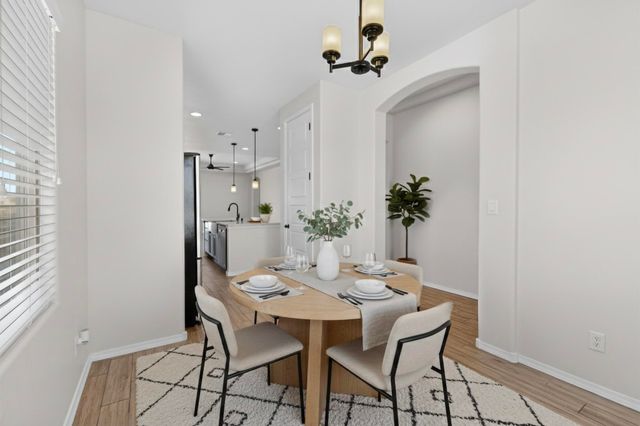 294 Adeline Avenue SW, Los Lunas, NM 87031