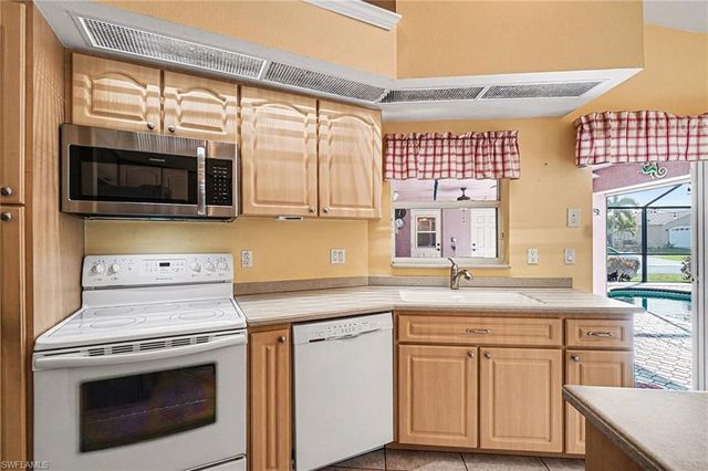 2914 SW 26th ST, Cape Coral, FL 33914