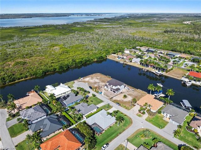 2914 SW 26th ST, Cape Coral, FL 33914