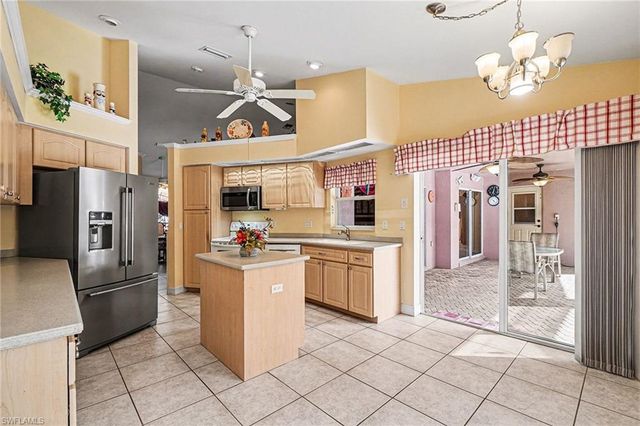 2914 SW 26th ST, Cape Coral, FL 33914