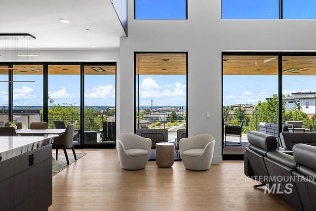 2813 E Hard Rock Drive, Boise, ID 83712