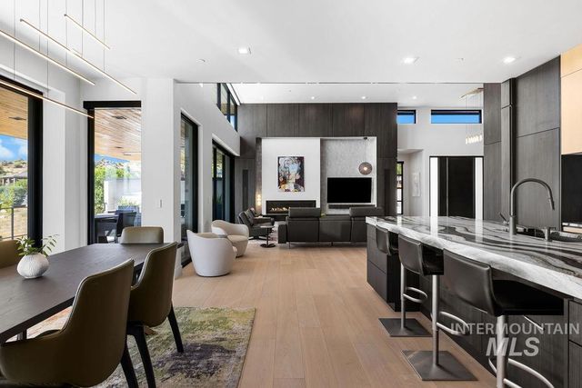 2813 E Hard Rock Drive, Boise, ID 83712