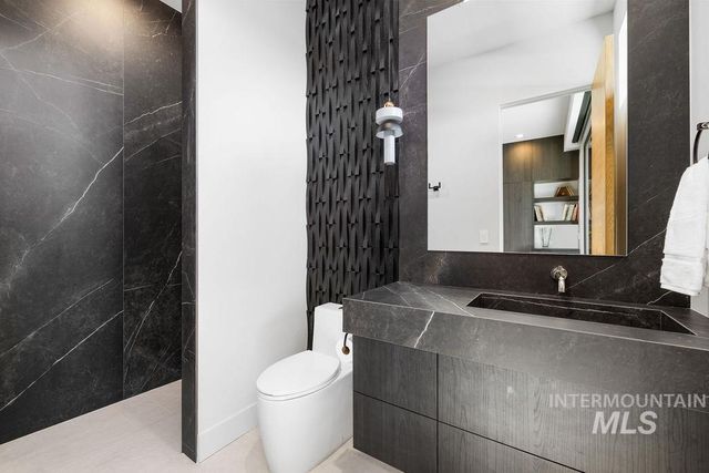 2813 E Hard Rock Drive, Boise, ID 83712