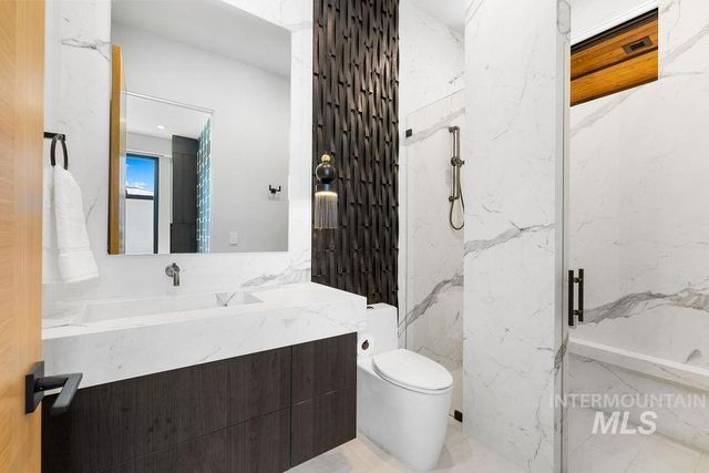 2813 E Hard Rock Drive, Boise, ID 83712