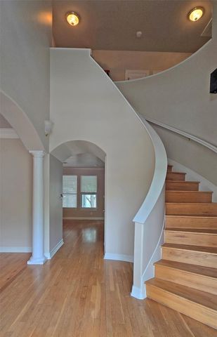 5017 W Frances PL, Austin, TX 78731