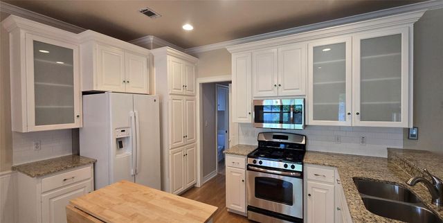 5017 W Frances PL, Austin, TX 78731