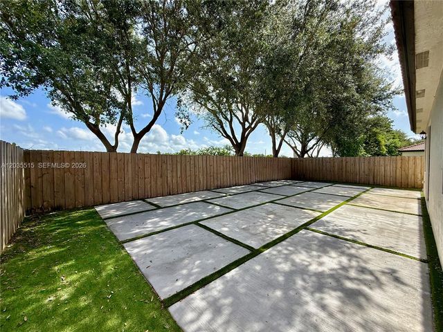 2159 SE 1st Street, Homestead, FL 33033