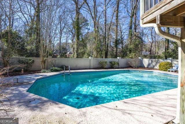 4716 Moor Park, Macon, GA 31210