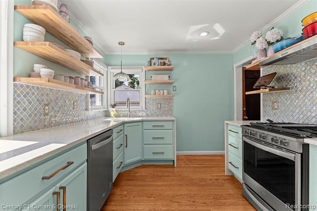 29655 Westfield Street, Livonia, MI 48150
