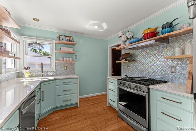 29655 Westfield Street, Livonia, MI 48150