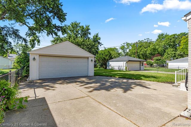 29655 Westfield Street, Livonia, MI 48150