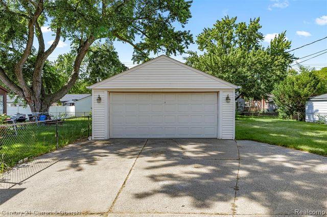 29655 Westfield Street, Livonia, MI 48150