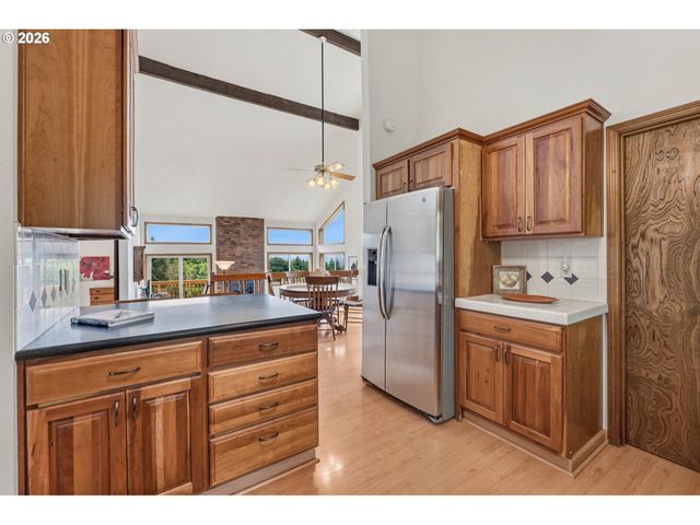 27075 Ne MOUNTAIN TOP Rd, Newberg, OR 97132