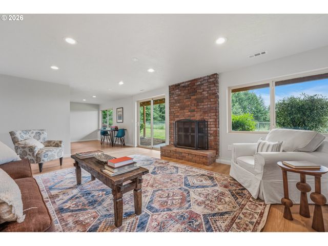 27075 Ne MOUNTAIN TOP Rd, Newberg, OR 97132