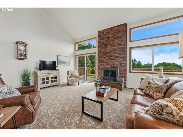 27075 Ne MOUNTAIN TOP Rd, Newberg, OR 97132