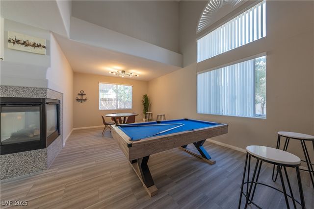 8280 Crown Peak Avenue, Las Vegas, NV 89117