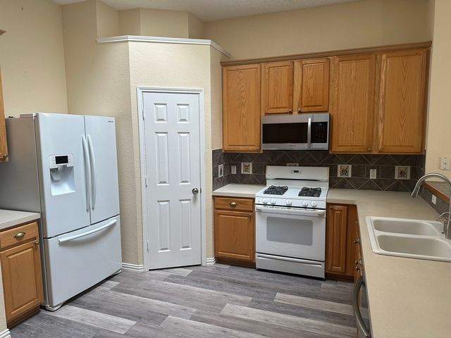 5201 Spicewood Drive, Mckinney, TX 75070